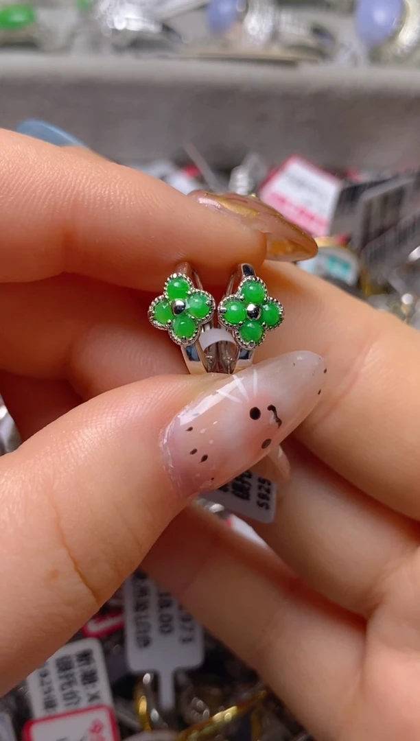 银S925镶嵌戒指翡翠百内无证书