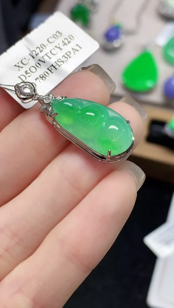 吊坠(不含链)18K金镶嵌翡翠LSR