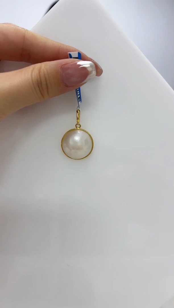 【闪购商品】拼合珍珠（马贝珠）DA银S925镶嵌吊坠 C1112