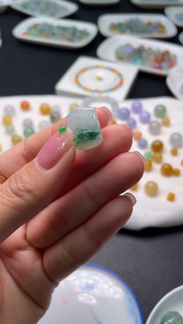 【闪购商品】定制翡翠未镶嵌啊A117