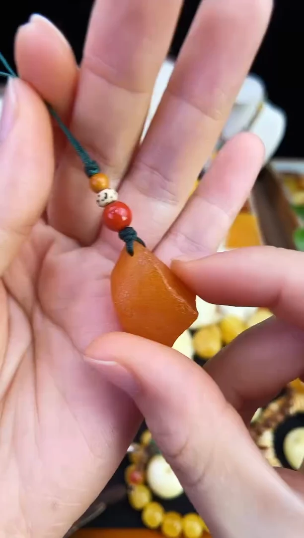 琥珀未镶嵌珠宝奇石柒月