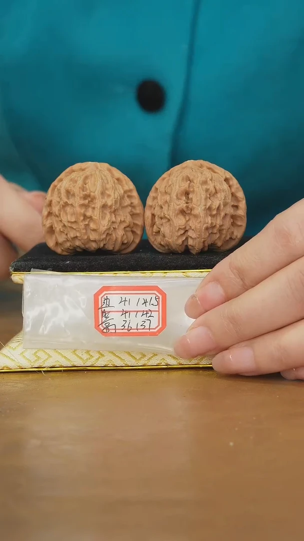 把件文玩核桃白狮子