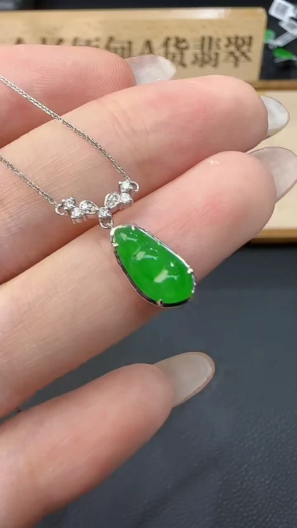 套链18K金镶嵌翡翠套链11