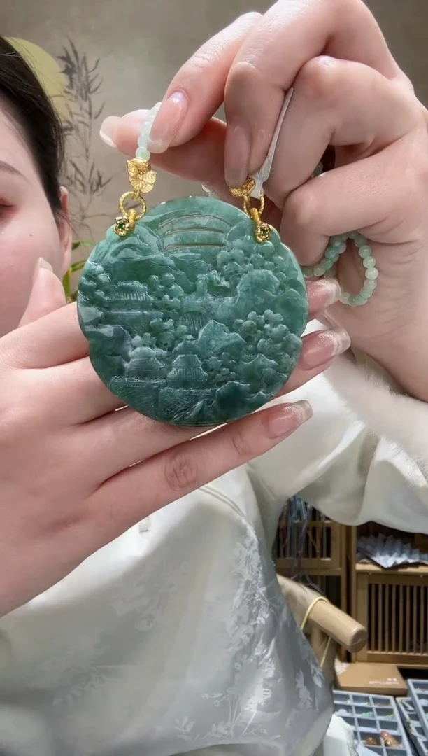 【闪购商品】翡翠颈饰未镶嵌吊坠