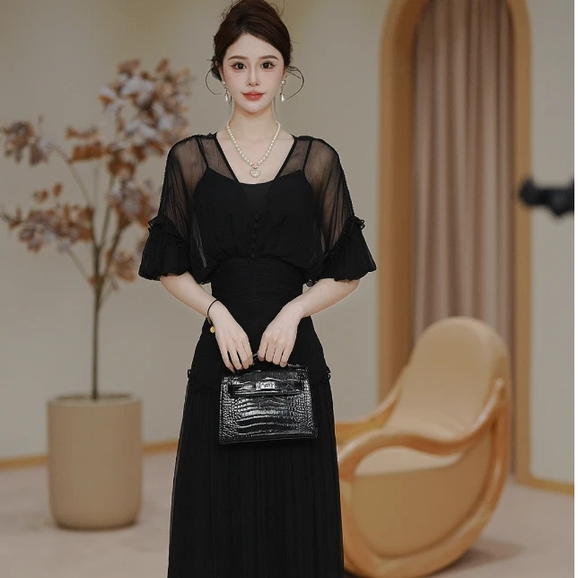 【现货】气质优雅轻奢显瘦泡泡袖收腰连衣裙