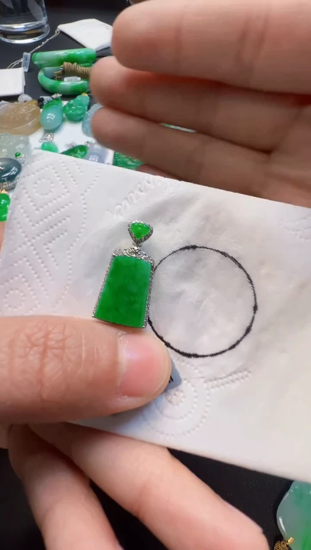 【闪购商品】定制翡翠18K金镶嵌4500元