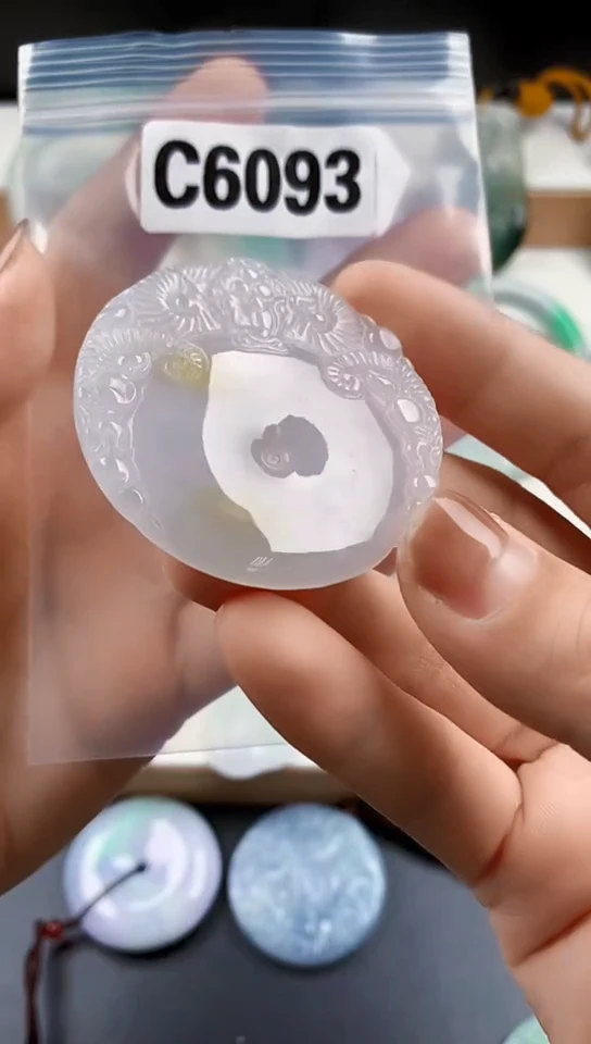 颈饰未镶嵌翡翠天然翡翠吊坠挂件