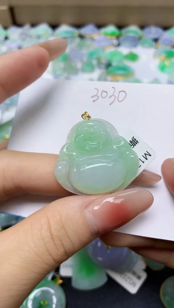 翡翠18K金镶嵌颈饰 天然缅甸翡翠A货