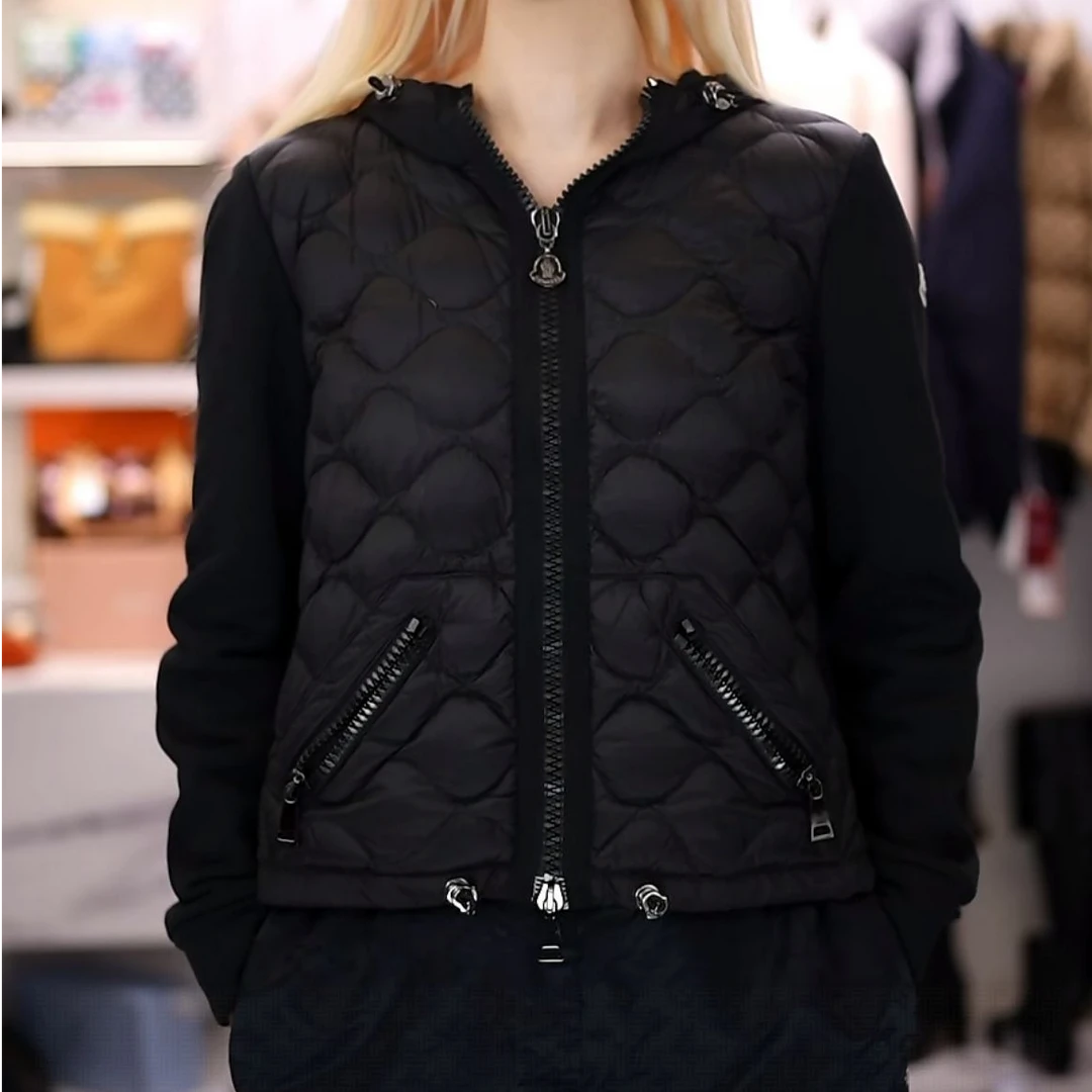 未使用 MONCLER 黑色徽章logo拼接设计羽绒服帽衫