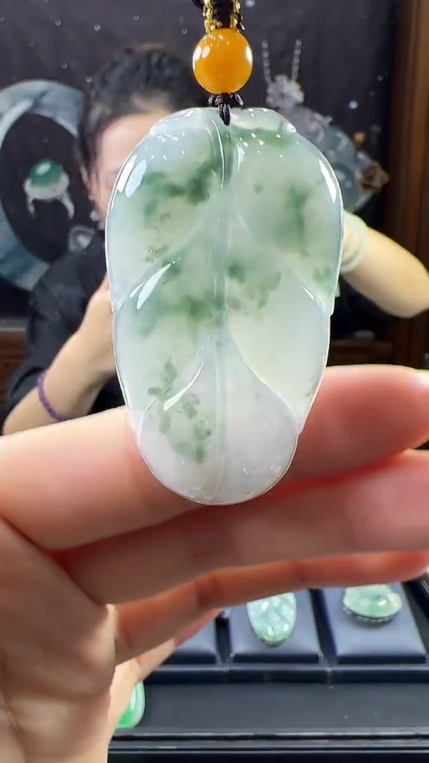 未镶嵌挂件翡翠叶子