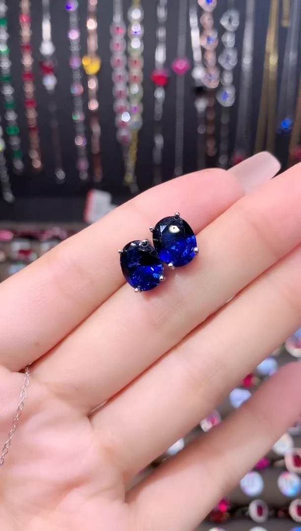 蓝宝石耳饰银S925镶嵌银色810