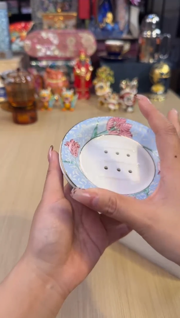 85郁金香肥皂盒