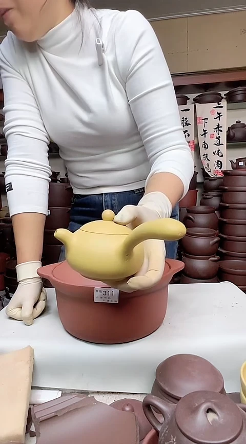 陶瓷宜兴紫砂微瑕段泥唐宇壶