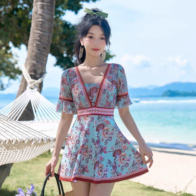 钢托连体裙民族风保守分体泳衣女裙式遮肚大码显瘦游泳装印花平角