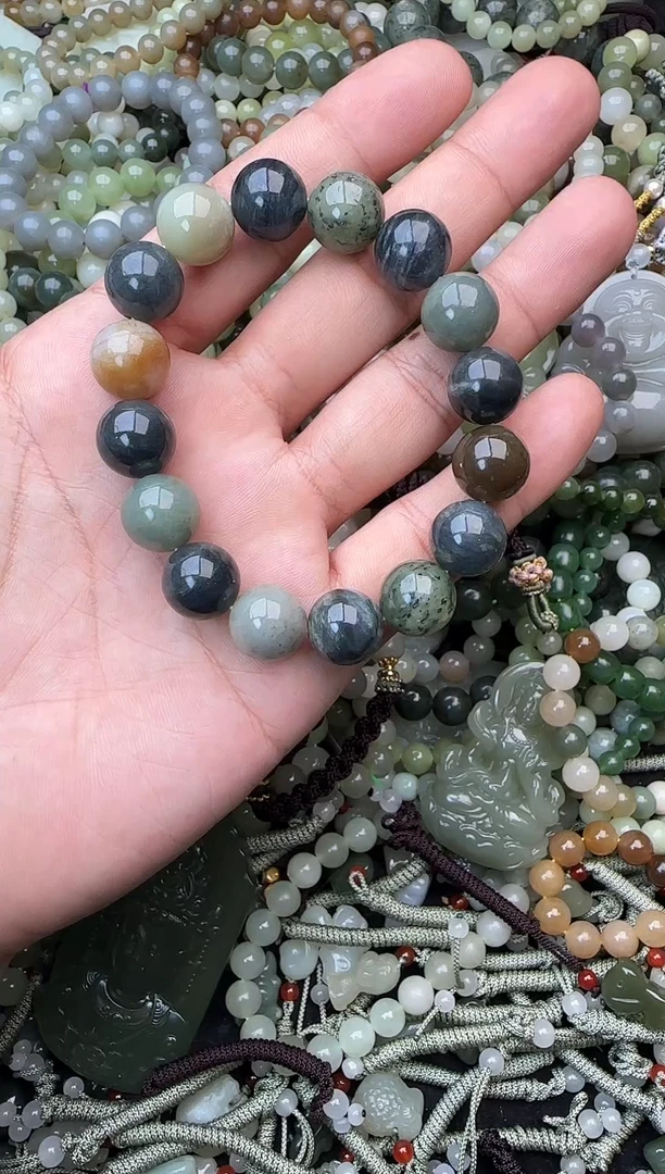 颈饰未镶嵌和田玉拍一发一