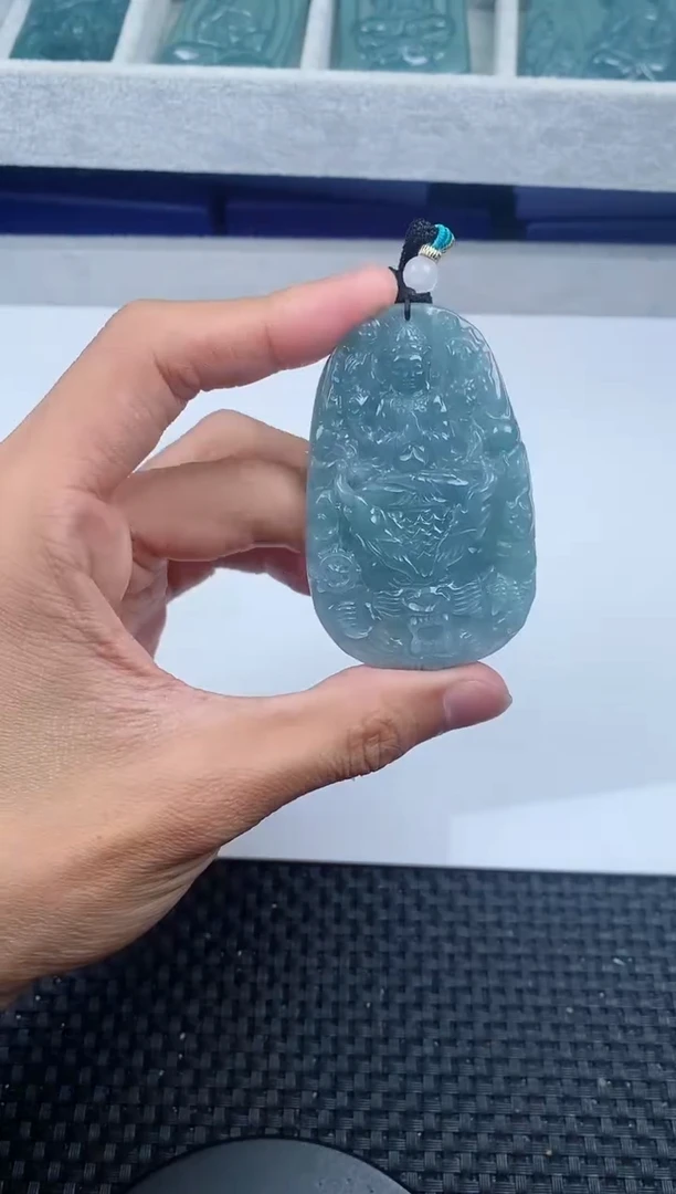 翡翠未镶嵌颈饰1111111111