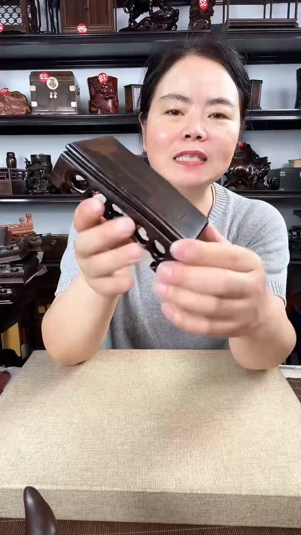 木草龙长方老李红木工艺品