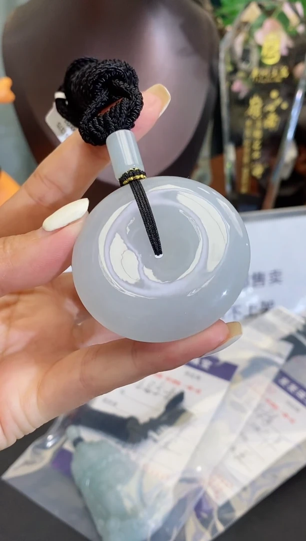 颈饰未镶嵌翡翠缅甸天然翡翠