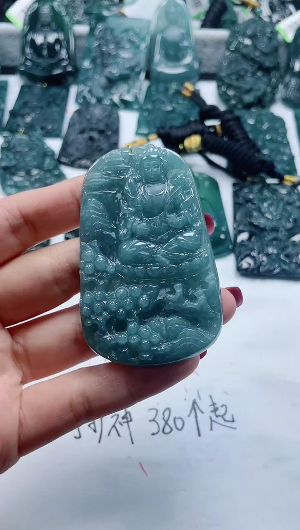 【闪购商品】翡翠颈饰未镶嵌