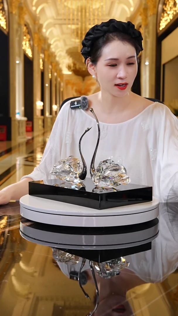 摆件AJ1112585+AJ1112584一组+黑30*20底座