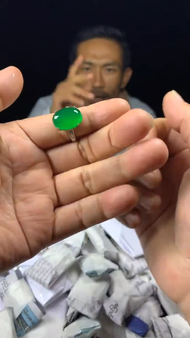满色吊坠，所见即所得！！！