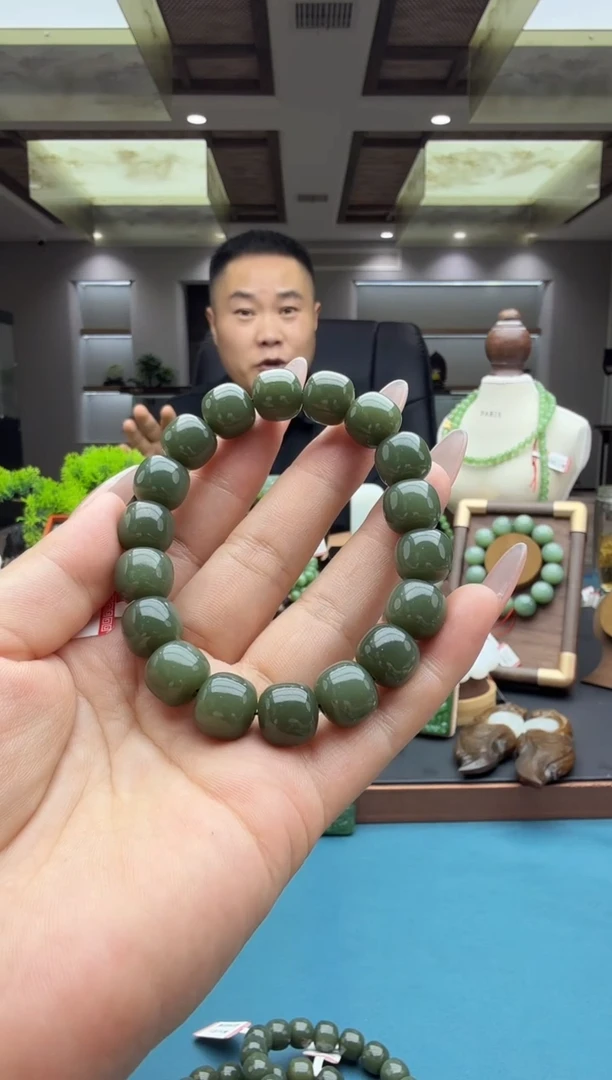 未镶嵌和田玉挂件szq12