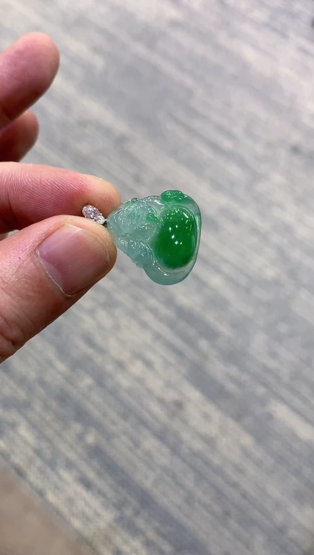 颈饰未镶嵌翡翠天然A货翡翠