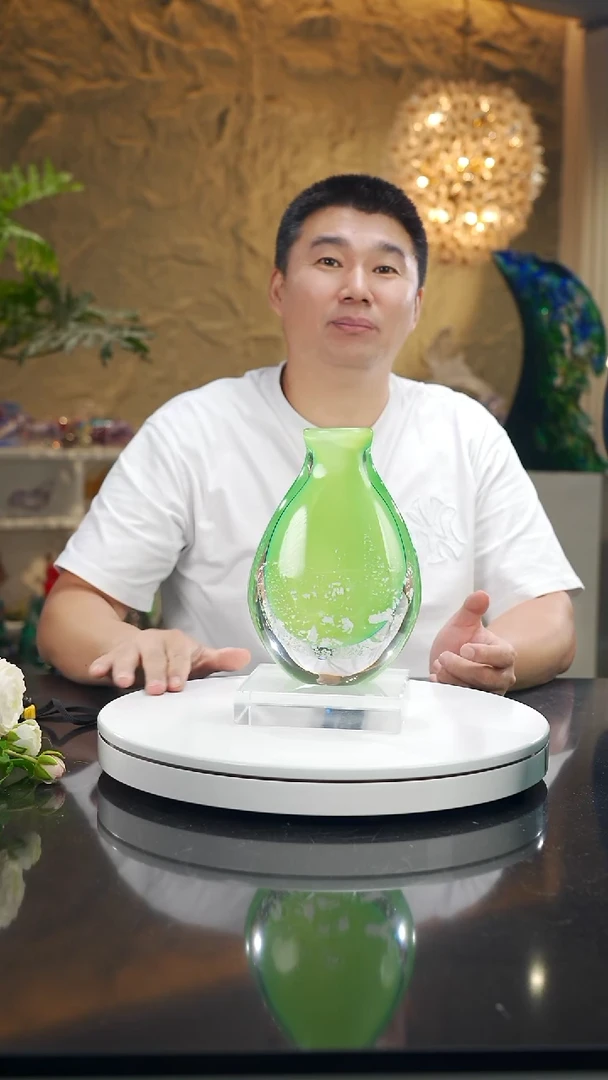 摆件福利绿瓷香薰瓶
