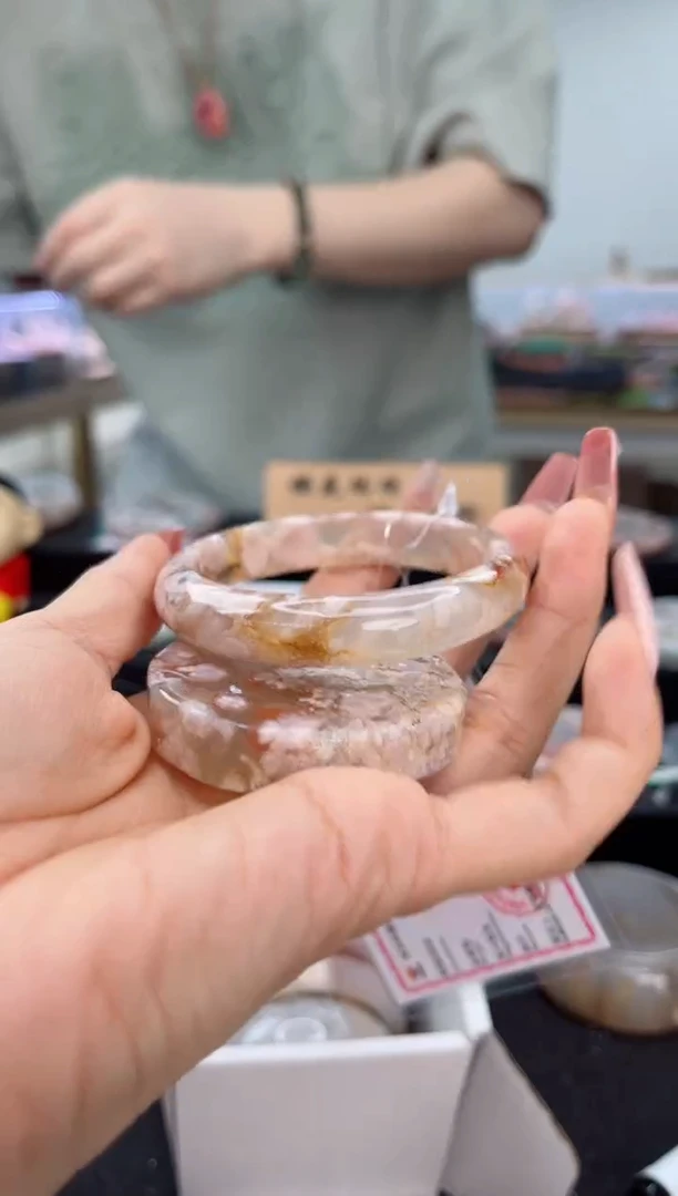 石英质玉手镯未镶嵌55圈口（赠品镯心）142627