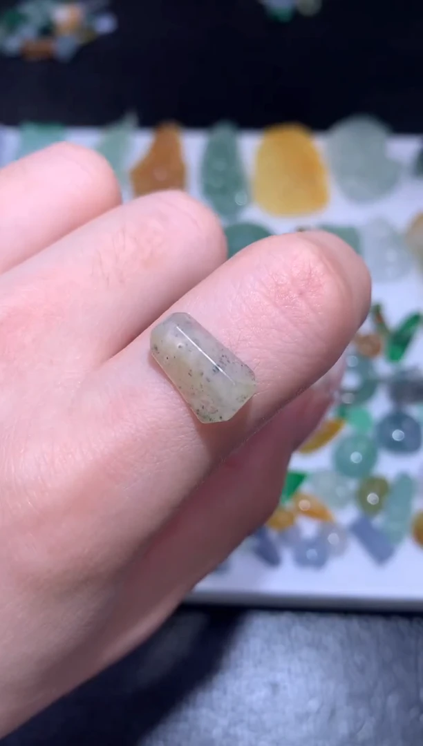 定制翡翠未镶嵌切割