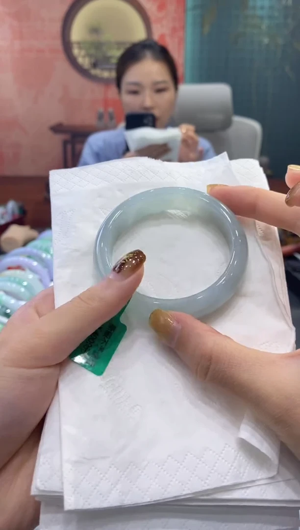 未镶嵌手镯翡翠0051195