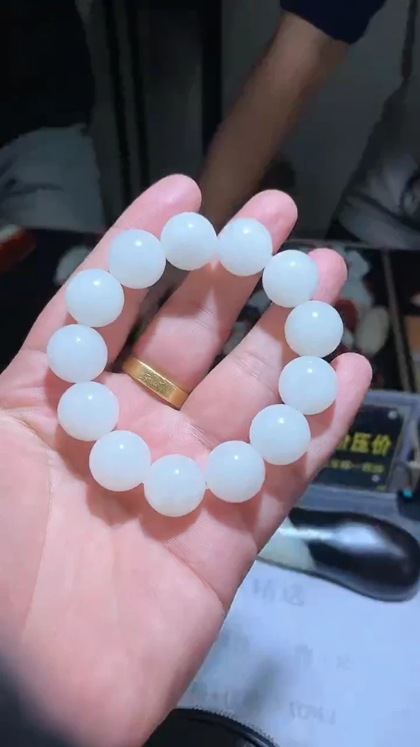和田玉（子料）未镶嵌挂件YL-LL-6.22-50