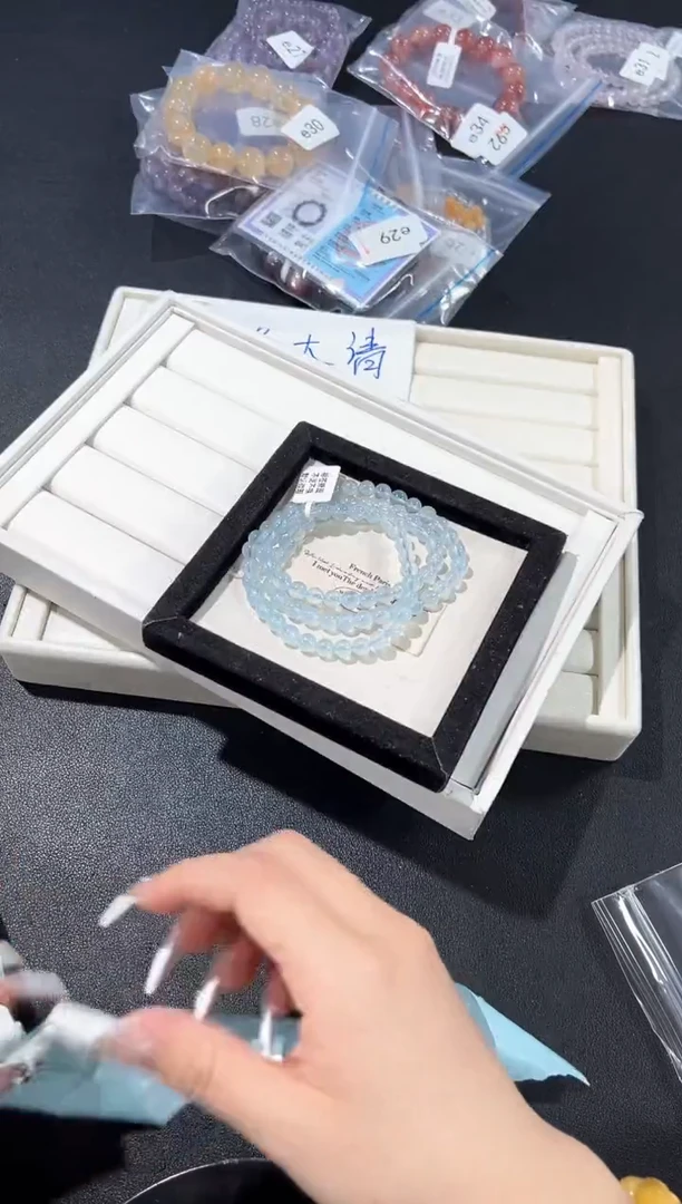 无无35e多样性发其一【1条】默认微瑕