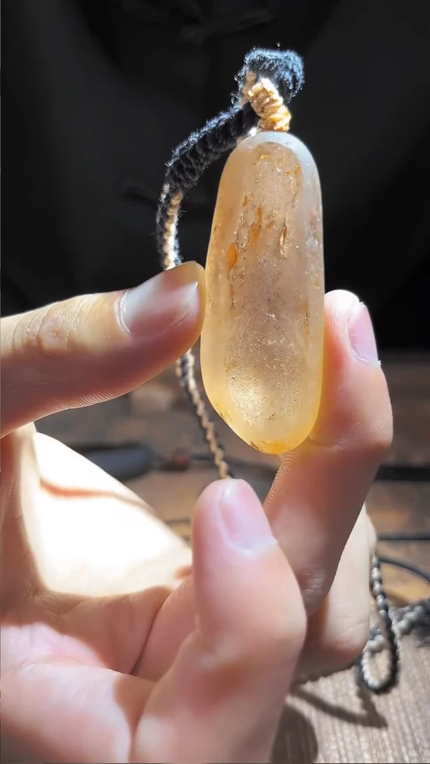 未镶嵌吊坠(赠链)水晶水晶