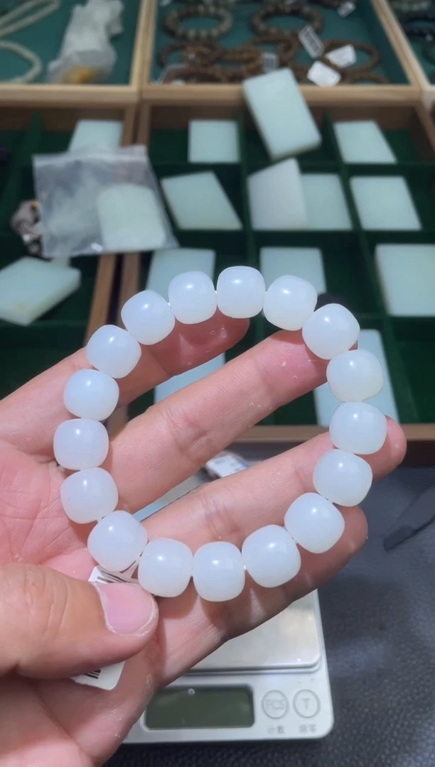 未镶嵌手串和田玉手串卡13