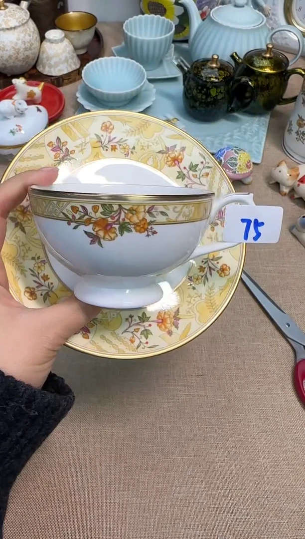 瓷片泡泡家的瓷器真好看