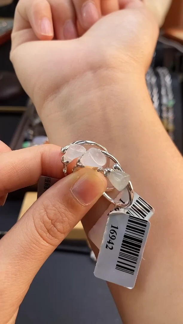 颈饰银S925镶嵌翡翠16941多样性发一