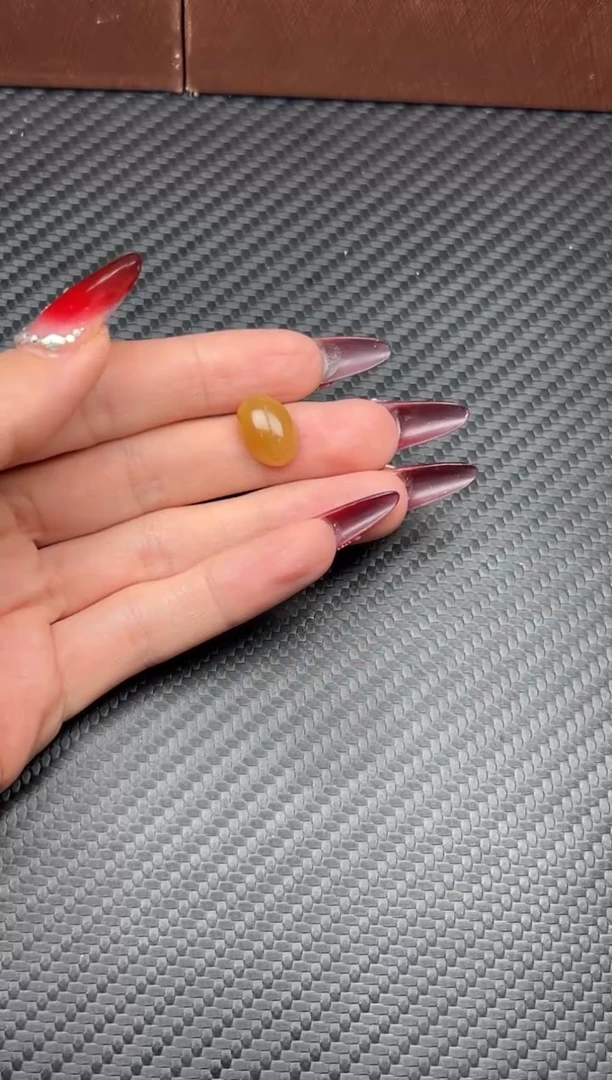 未镶嵌戒指和田玉且末金山微色差戒面