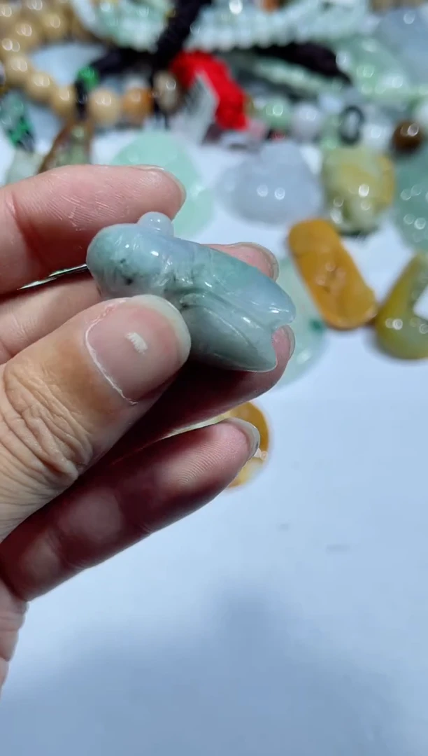 【闪购商品】翡翠吊坠(不含链)未镶嵌00011552