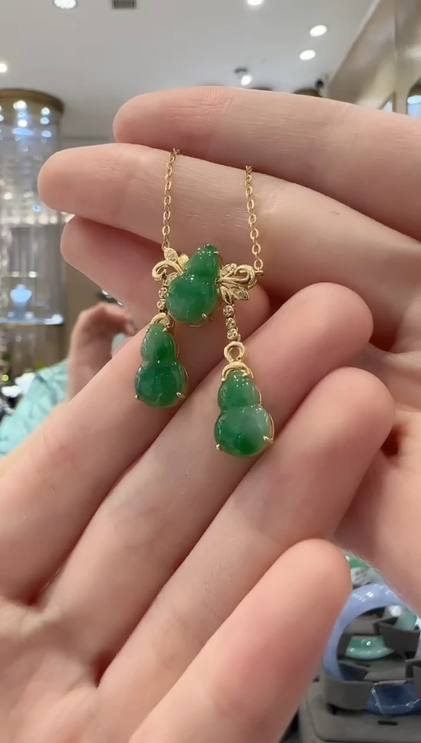 颈饰18K金镶嵌翡翠39多样发一