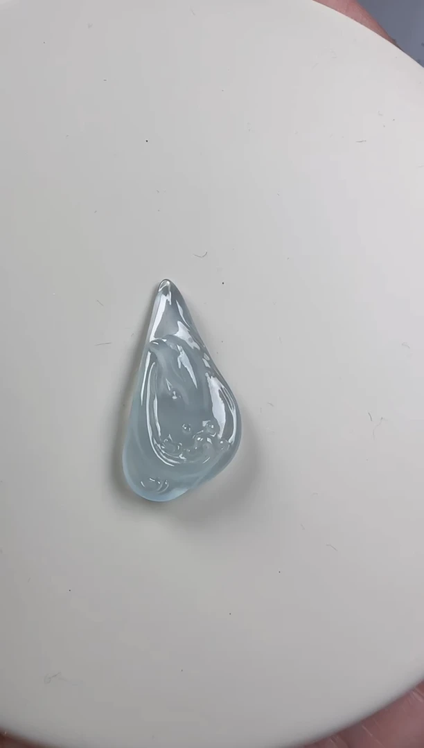 翡翠未镶嵌颈饰仰*天然翡翠