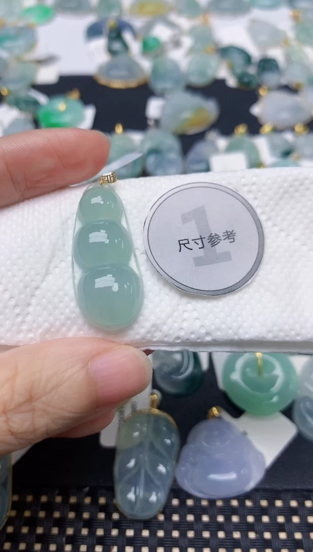 颈饰18K金镶嵌翡翠天然缅甸A货翡翠