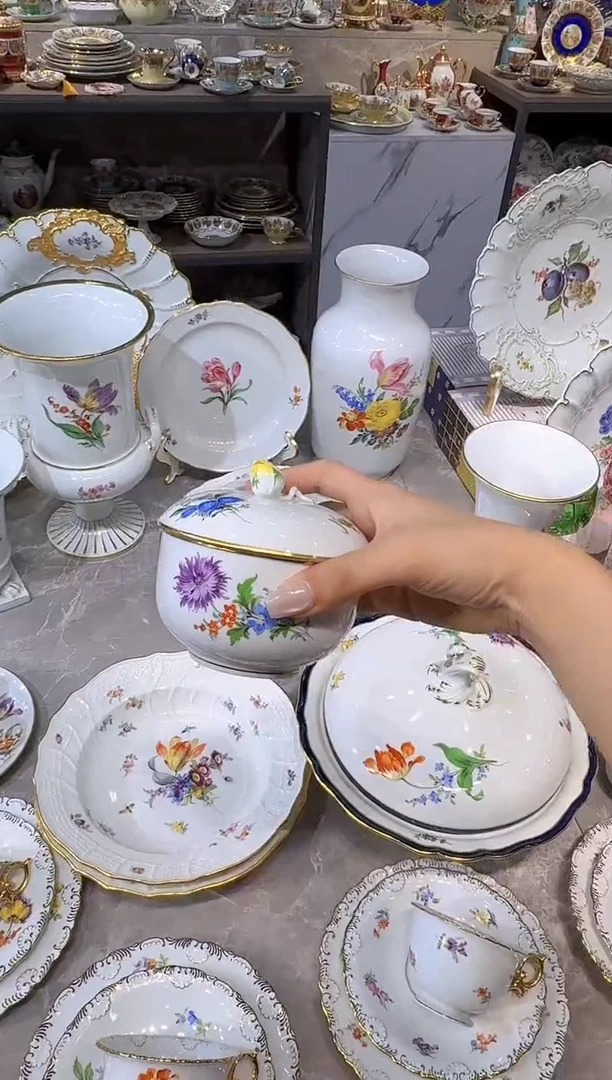 娜娜中古瓷器如图所示91