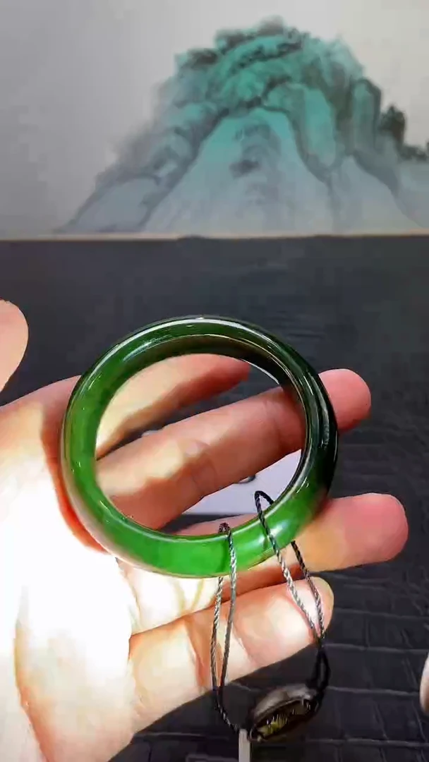 和田玉（碧玉）手镯未镶嵌E****李一个