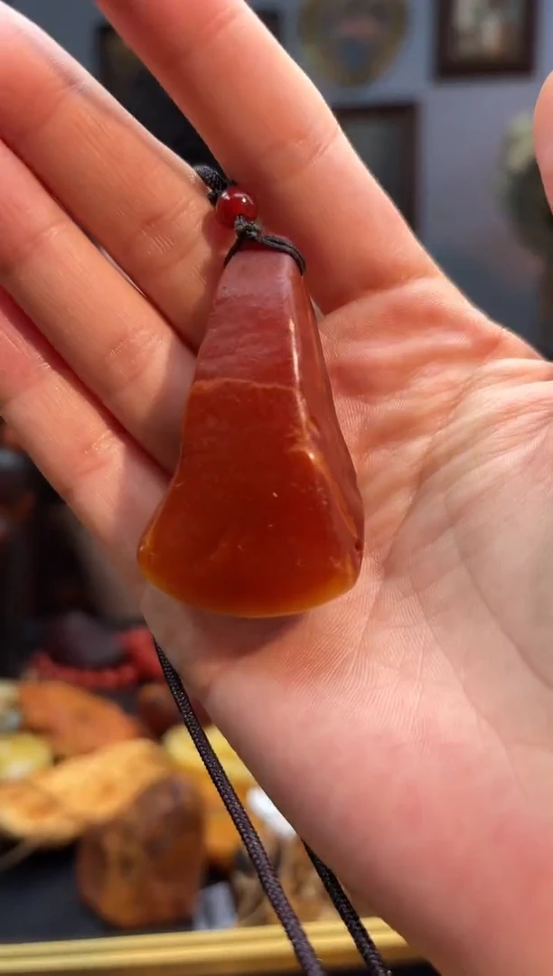 琥珀颈饰未镶嵌吊坠