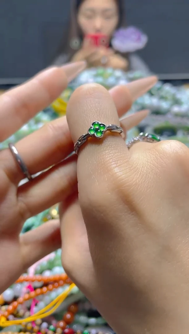 颈饰未镶嵌翡翠/Y/翡翠A货，一件也是批发价