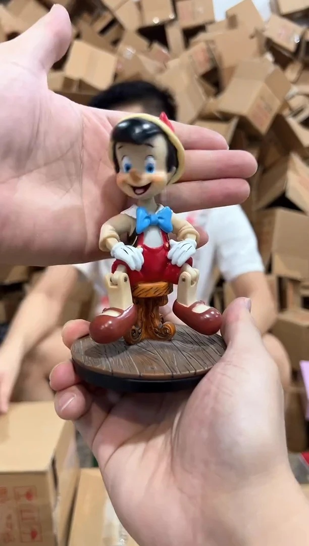 瓷片匹诺曹摇头摆件