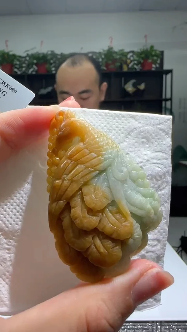【闪购商品】翡翠颈饰未镶嵌天然翡翠A货吊坠