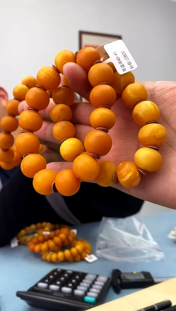 【闪购商品】蜜蜡珠宝奇石未镶嵌假一罚十，多样性发一件永久包退