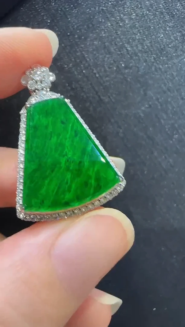 翡翠18K金镶嵌颈饰100无事牌一个